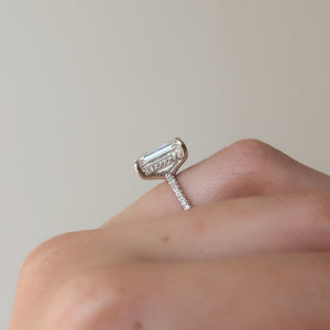The Sarah Set With A 1 Carat Emerald 18K White Gold Lab Diamond