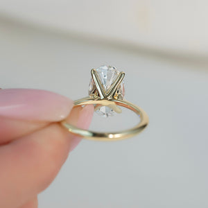 The Katelyn Set With A 1 Carat Oval 18K Yellow Gold Lab Diamond