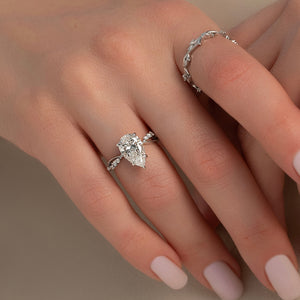The Daisy Set With A 1 Carat Pear 18K White Gold Lab Diamond