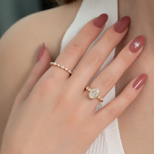 The Nova Set With A 1 Carat Oval 18K Yellow Gold Lab Diamond
