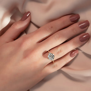 The Hearts Liv Set  With A 5 Carat Round 18K Yellow Gold Moissanite