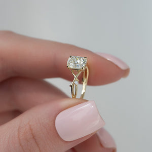 The Twig Set With A 1 Carat E. Cushion 18K Yellow Gold Lab Diamond