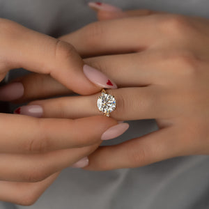 The Textured Twig Set  With A 1 Carat Round 14K Yellow Gold Moissanite