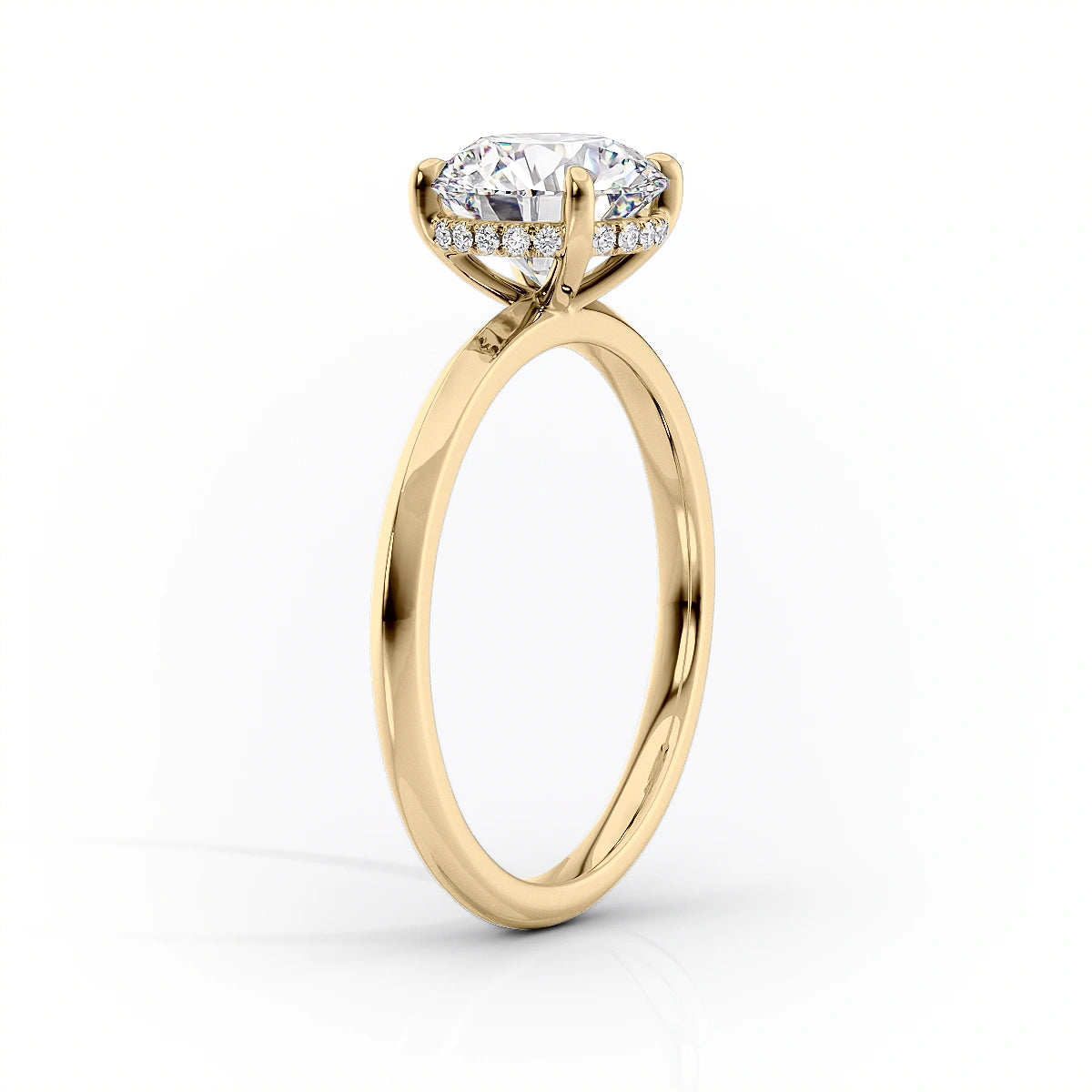 The Razor Kamellie Set  With A 2.5 Carat Princess 18K Yellow Gold Moissanite
