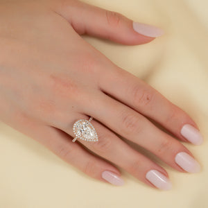 The Lenny Set With A 1 Carat Pear 14K Rose Gold Lab Diamond