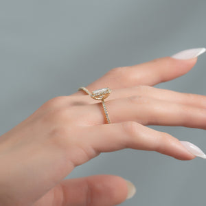 The Lenny Set With A 1 Carat Radiant 18K Yellow Gold Lab Diamond