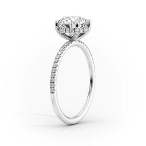 The Pave Crown Kamellie Set  With A 1.5 Carat Oval 18K White Gold Moissanite