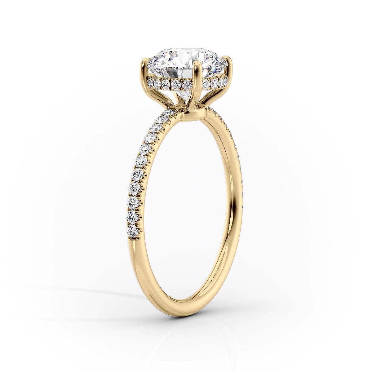 The Low Profile Kamellie Set With A 1 Carat Cushion 18K Yellow Gold Lab Diamond